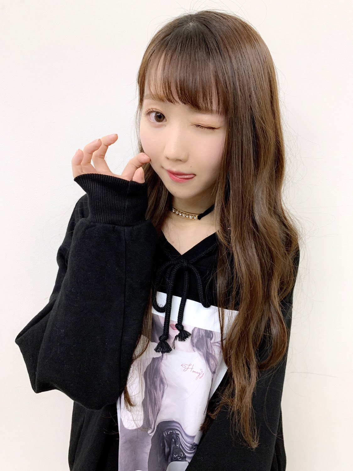 大谷映美里コラボ Honey Cinnamonパーカー - メルカリ