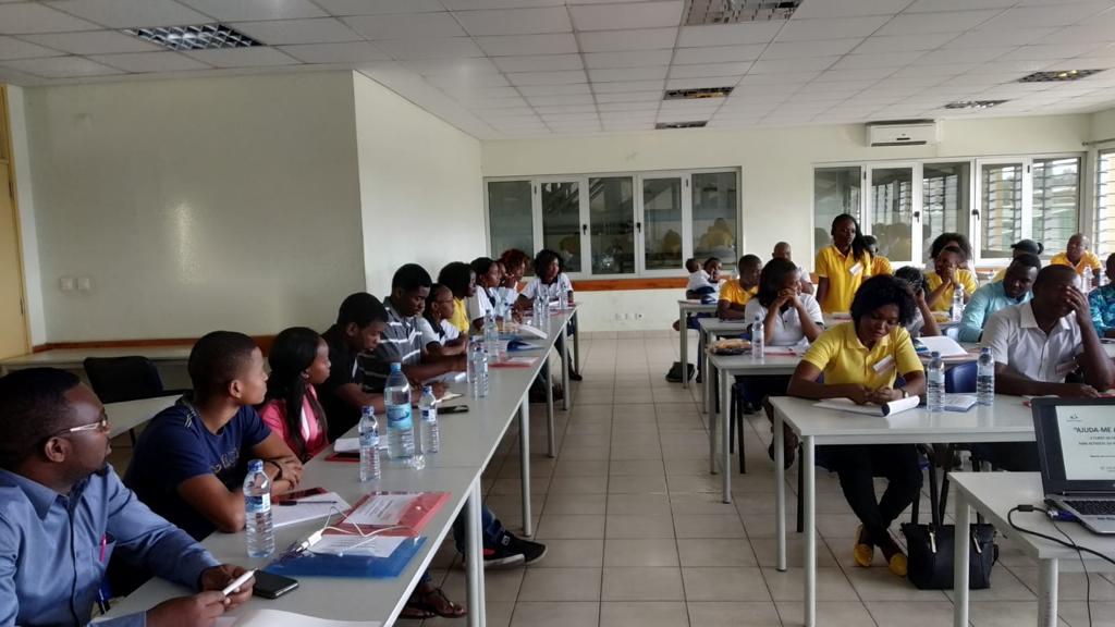 BRAVOProgram's tweet image. #Mozambico: Corso di formazione di attivisti del @BRAVOProgram a #Maputo per una dare un nome ai #bambini mozambicani. #dirittiumani #bambiniinvisibili #CRVS #Africa @santegidionews