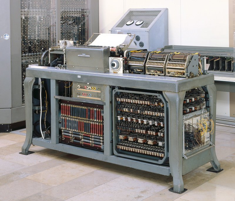 первая электронно вычислительная машина. вычислительная машина 9. вычислительная машина 9. Z1 вычислительная машина. арифмометр «железный феликс» (1890 г.