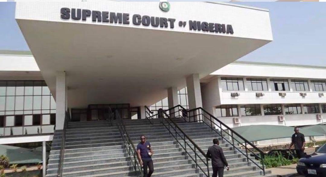 LadoTV1's tweet photo. APPLICATION FOR STAY OF EXECUTION AT THE SUPREME COURT ON COURSE
#OgunPDP
@OfficialPDPNig @inecnigeria @ladiadebutu 

https://t.co/QWGnqRa0YL https://t.co/yjMHI13kqt