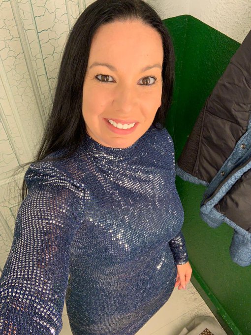 Neues Kleid anprobieren 😊👗🛍  Kiss https://t.co/m7UbG9DGT5 https://t.co/GKvH6tIPuU<a href="/tag/summer"class="tags"><span>#summer</span></a><a href="/tag/hot"class="tags"><span>#hot</span></a><a href="/tag/today"class="tags"><span>#today</span></a><a href="/tag/pool"class="tags"><span>#pool</span></a><a href="/tag/monday"class="tags"><span>#monday</span></a><a href="/tag/wochenstart"class="tags"><span>#wochenstart</span></a>