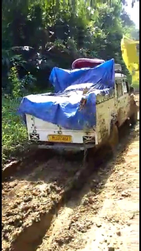wbllc's tweet photo. Every Candidates says Vote for me this Road will be repair after election. Same things repeat again and again @nitin_gadkari @shillongtoday @SangmaConrad @shwetarajkanwar @PMOIndia @tdg_meghalaya @meipat @Shillong_News #Huroi #lailong #lejri #hingaria #borsara #eastjaintia hills https://t.co/oAbaSJ36kX
