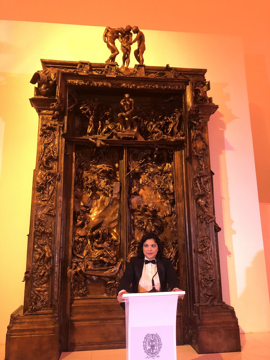 Opening remarks by our CEO &amp; Founder <a href="/AleParedones/">Alejandra Paredones</a> alongside the incredible Gates of Hell | A monumental sculptural group work by French artist Auguste Rodin that depicts a scene from the Inferno, the first section of Dante Alighieri's Divine Comedy #Rodin #BSICapital