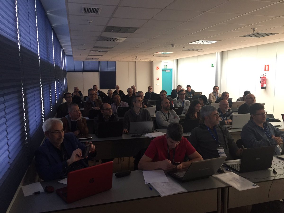 Estamos formando a los tutores del Concurso de Jóvenes Instaladores en <a href="/epowerbuilding/">ePower&Building</a> <a href="/Matelec_/">Matelec</a> para que participen con sus alumnos en la prueba.<a href="/FenieInstalad/">FENIE</a> <a href="/SchneiderES/">SchneiderElectric ES</a> <a href="/BES_KNX/">BES KNX</a> <a href="/ingeniumSL/">Ingenium, S.L.</a> <a href="/KNX_Espana/">KNX España</a> pasar por el pabellón 5 El Mundo del Instalador <a href="/agremia/">AGREMIA</a> <a href="/Amiitel/">Amiitel Instaladores</a>