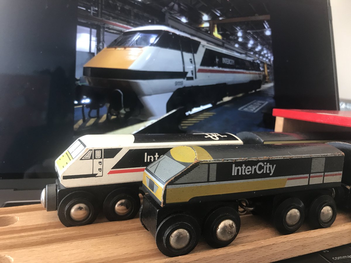 highvizmedia's tweet photo. Hey @LNER @GWRHelp equally as old here by BRIO, but we thought it might help visualise your #traindate. #backtowherewestarted Good ol' BREL engineering. https://t.co/wt9evN7U5Z
