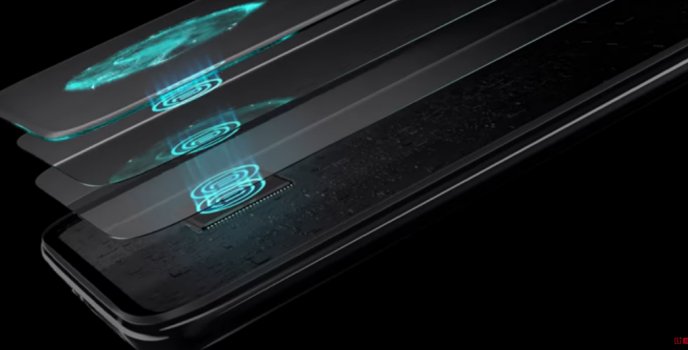 PiunikaWeb's tweet image. Official #OnePlus6T screen protector (tempered glass) is coming, here’s when. Read more - bit.ly/2qNUEfb

#OneplusUpdates #OnePlus #PiunikaWeb #TechNews #OnePlusNews #LatestTechNews #TechUpdates