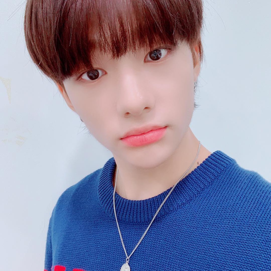 StrayKidsPL's tweet photo. 📸|[14.11.2018]|
Hyunjin na Instagramie @Stray_Kids.
"STAY, podobało się Wam? Hehe. Dziękuję za opiekę nad nami i podarowane nam, pyszne jedzenie. Znów nas odwiedzicie, prawda?
#weeklyidol #straykids #9 #stay #pizzaaaa"

#스트레이키즈 #IamYOU #hyunjin #GetCool https://t.co/Z5CMGHS8O3