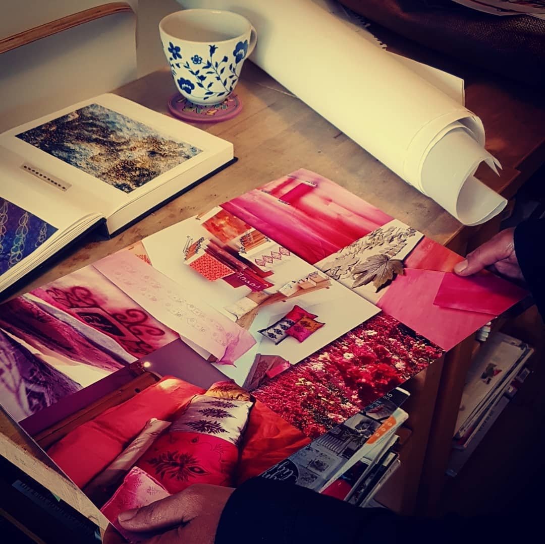 serenvida's tweet photo. Ever wondered how to use colour in your space to change/enhance/diffuse/lift/slow the energy of your space? That's what we do! We can help you great the perfect environment for your needs with the use of intuitive colour! Contact us for more info #colouralchemy #serenvida https://t.co/ab05kYJoXf