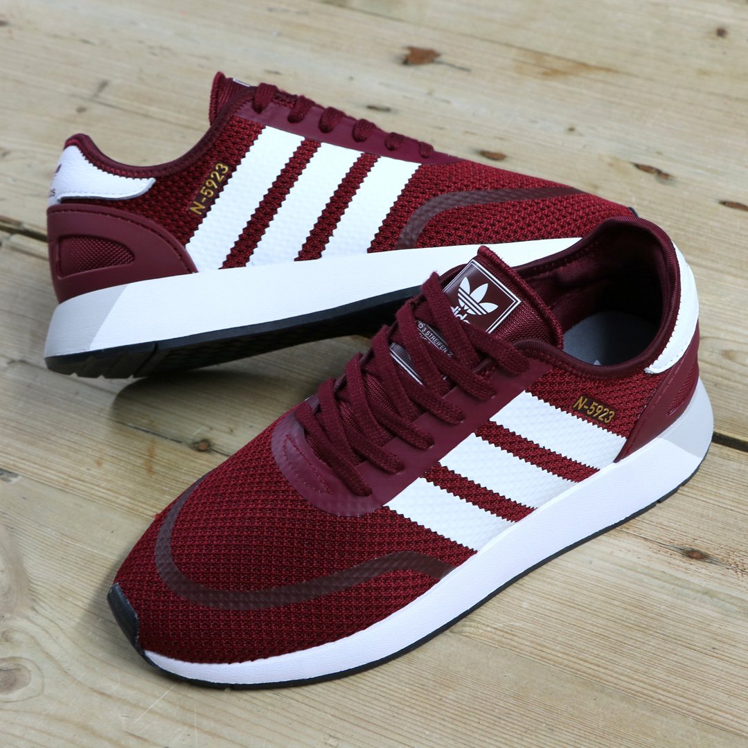 adidas casual classics