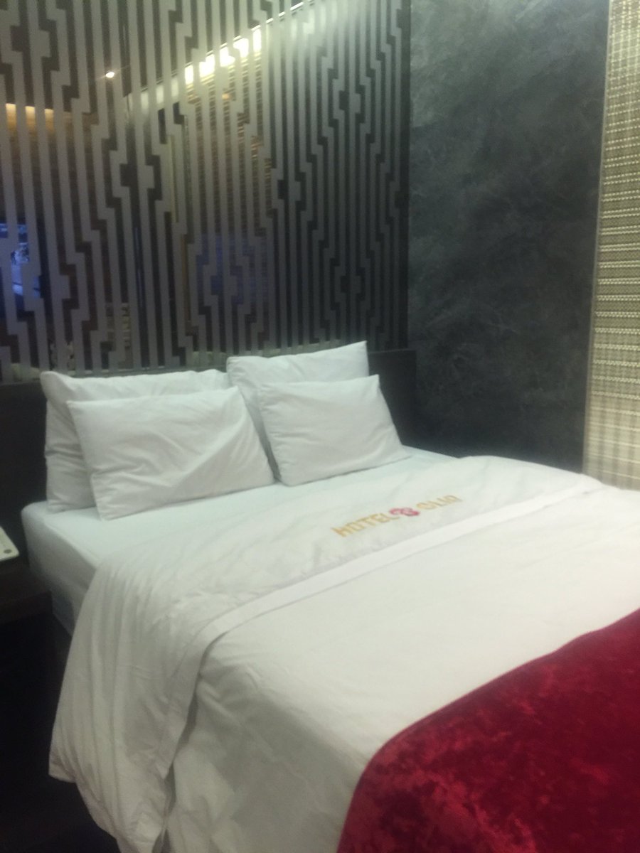 secretcode11's tweet image. 오늘은 여기