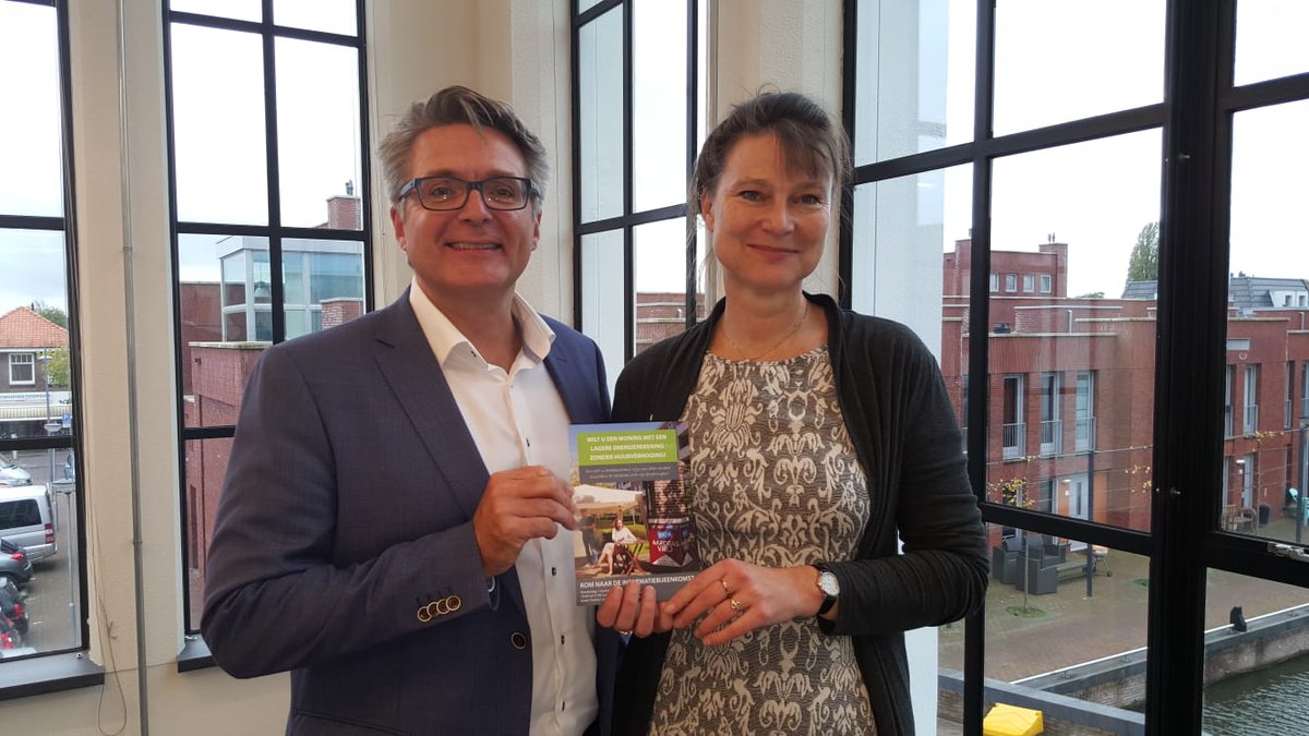 Parteon en Urgenda trekken samen op in het verduurzamen van huurwoningen. Voor de kerst leveren we drie huurwoningen aardgasvrij en energieneutraal op. De zittende huurders krijgen als adviseur en ambassadeur een belangrijke rol in dit proefproject. ow.ly/zdtp30mC7Ti