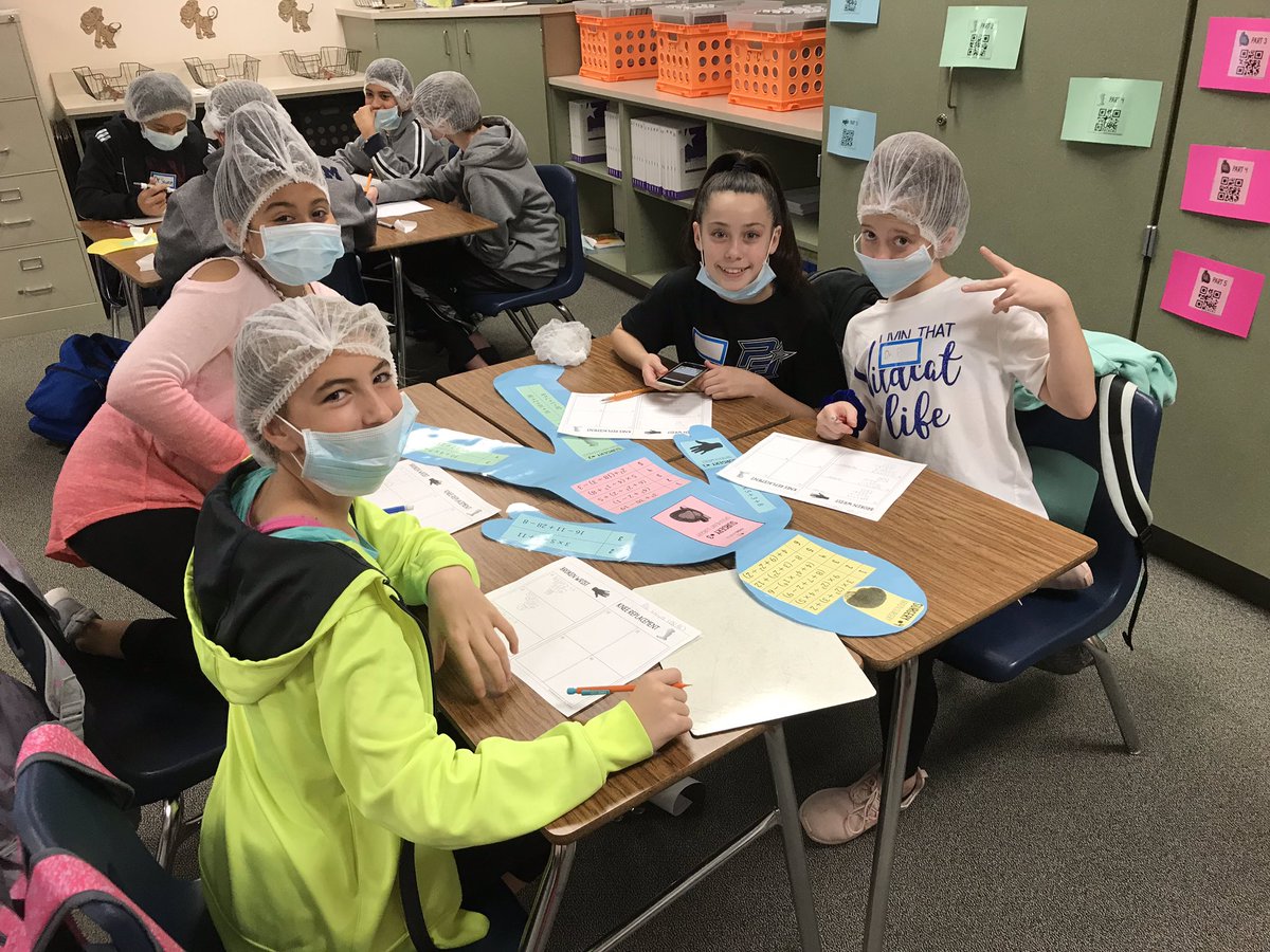 MrsBaudoin's tweet image. Dr. PEMDAS Day! These hard working doctors performed several surgeries, working up to the most complicated tasks of brain surgery! (No paper patients were hurt in the making of this) #orderofOPERATIONS @TISDNIS #tomballmath
