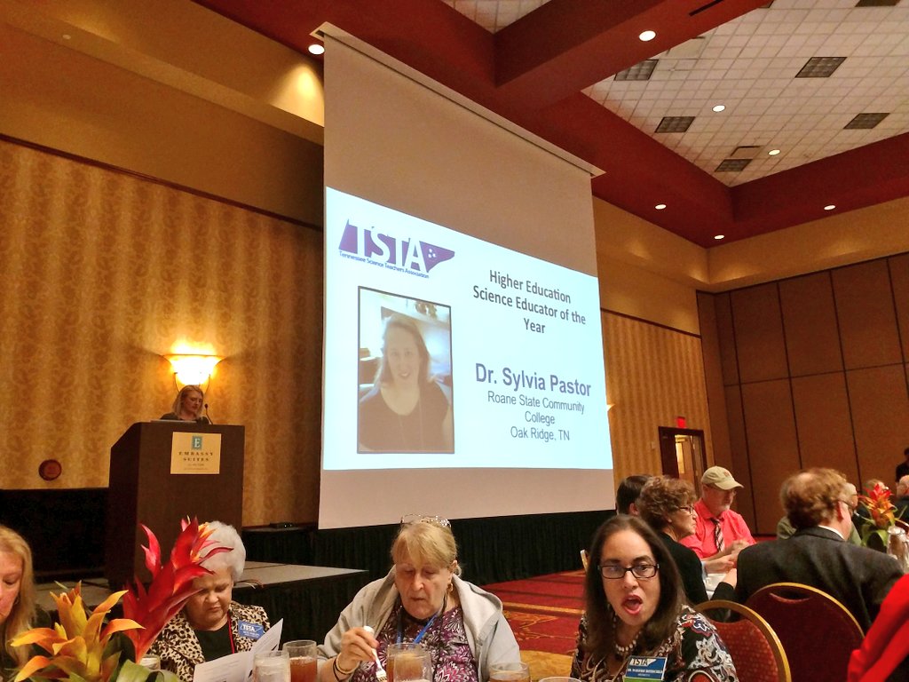 ChrisLWhaley's tweet image. So proud of @roanestate Chemistry  Professor Dr. Sylvia Pastor - the  @TnSTA Higher Education Science Educator of the Year! Much deserved! #AccessandSuccess #StudentsFirst #LabInABox