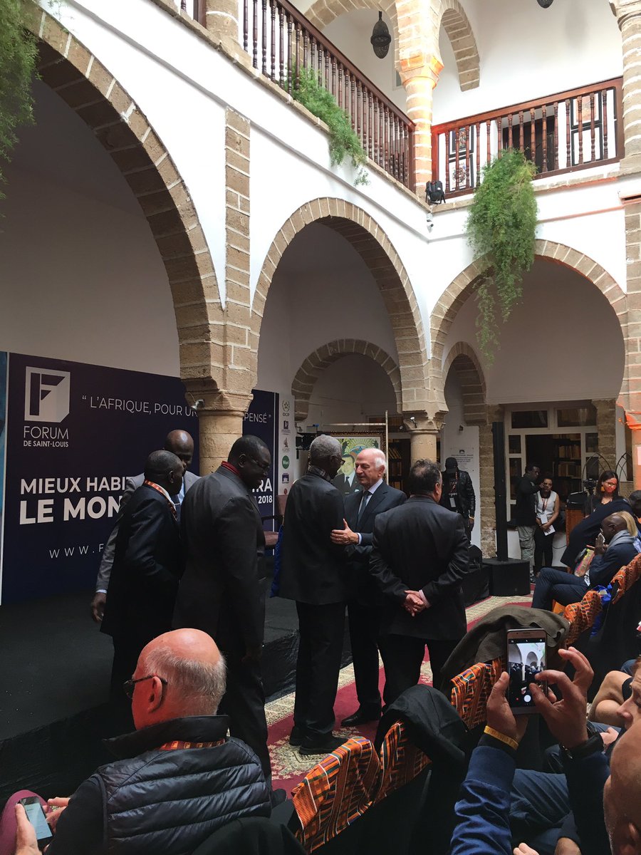 dembagueye's tweet photo. What a Beautiful City where we are today to redesign the world, from #Africa.
Quelle magnifique ville où nous repensons le monde depuis l’Afrique avec des légendes vivantes, de très brillants esprits qui finalement ont beaucoup à apporter au monde.
#kebetu #ForumDeSaintLouis https://t.co/gWanra7Iaa
