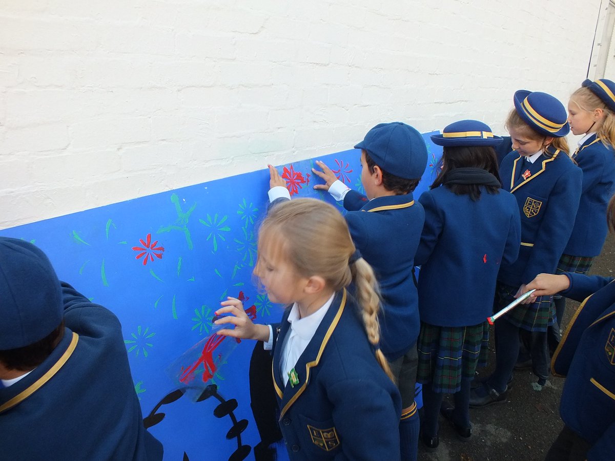 Minerva_Edu's tweet photo. During STEAM week, @EatonSquareSch has participated in a variety of assemblies, school trips and workshops. See the full story here https://t.co/FkFZKWwEfV #youngscientists #STEAMweek https://t.co/aUUVlYVai8