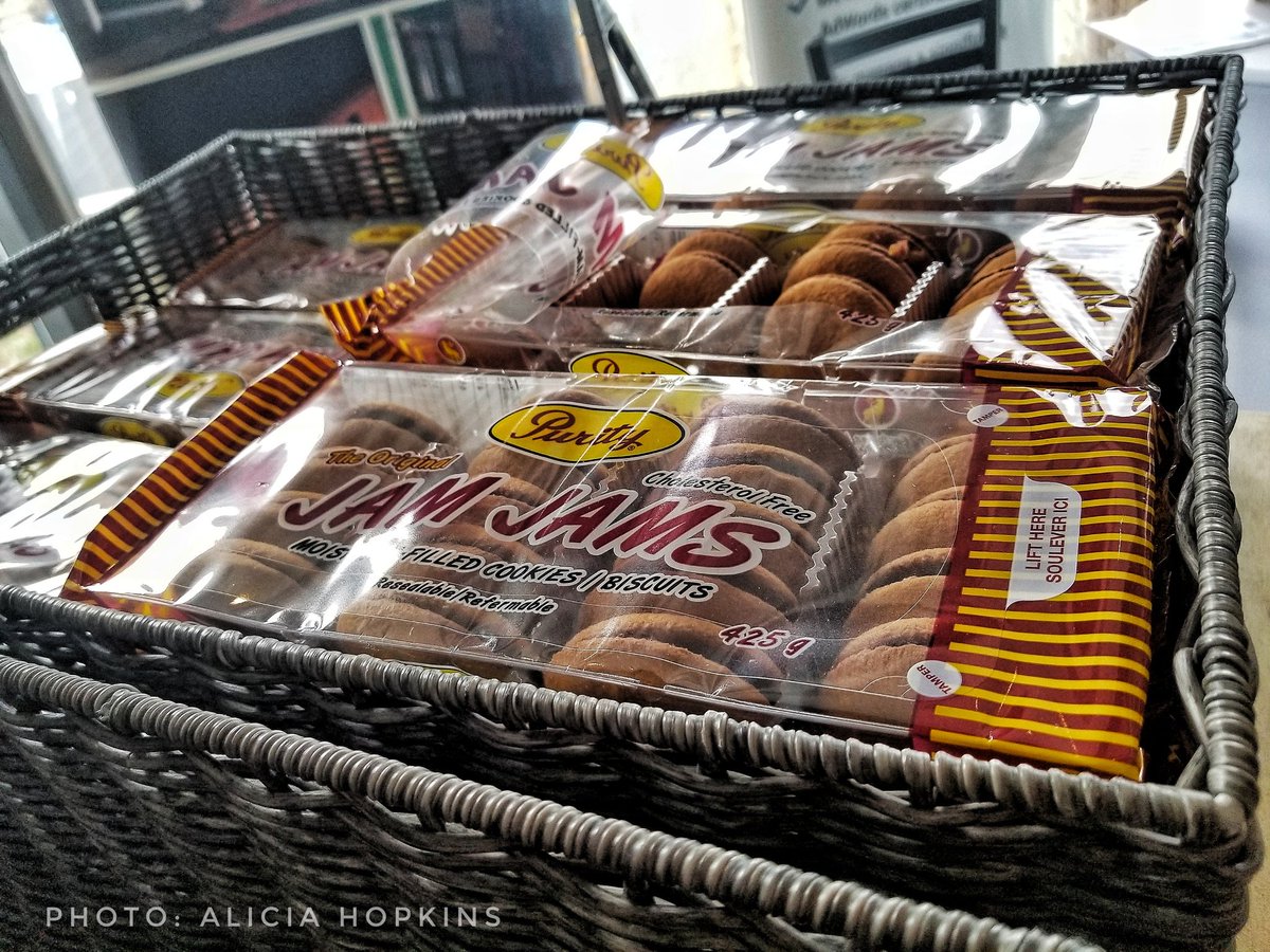 LegendaryCoasts's tweet image. So many delicious treats from Atlantic Canadian companies! #GrowWithGoogle