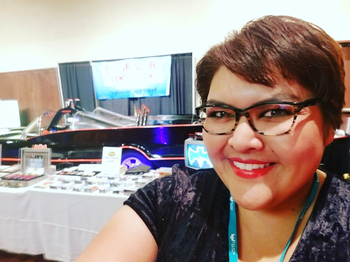 andimurphy's tweet image. Hey! #ToastedSister at @IndigenousCon! Come by and tell me a food story! I'm by the Batmobile 🦇 #foodpodcast #Nativepodcast #Nativemedia #ICC2018