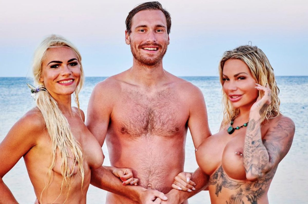 PowerPoster2's tweet image. 