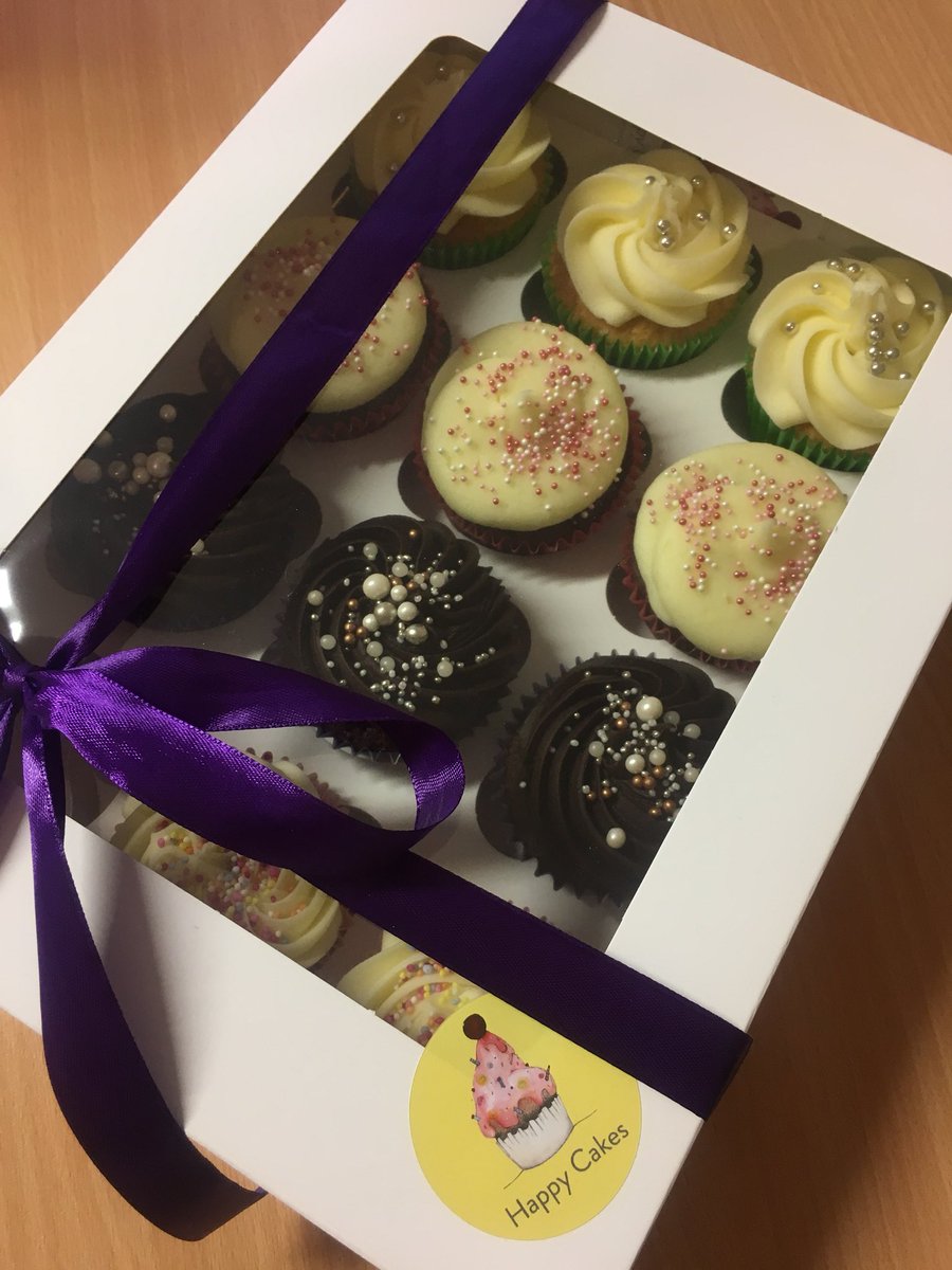 Lovely Friday treat for the <a href="/NewTheatreOx/">New Theatre Oxford</a> team from the fab folks <a href="/happycakesuk/">Happy Cakes</a>. Thank you so much!