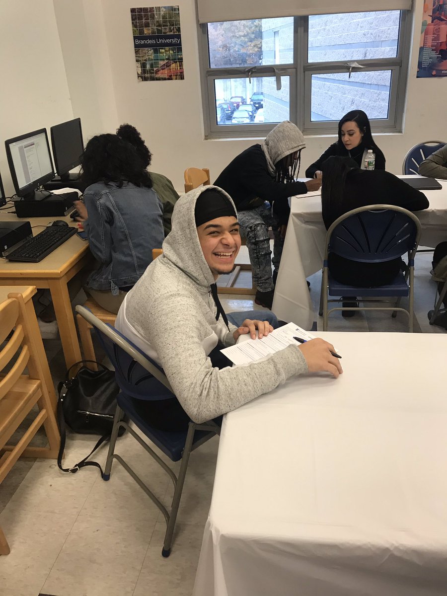 LpsRise's tweet photo. RISE students applying for college! https://t.co/wBYYsbmaiq