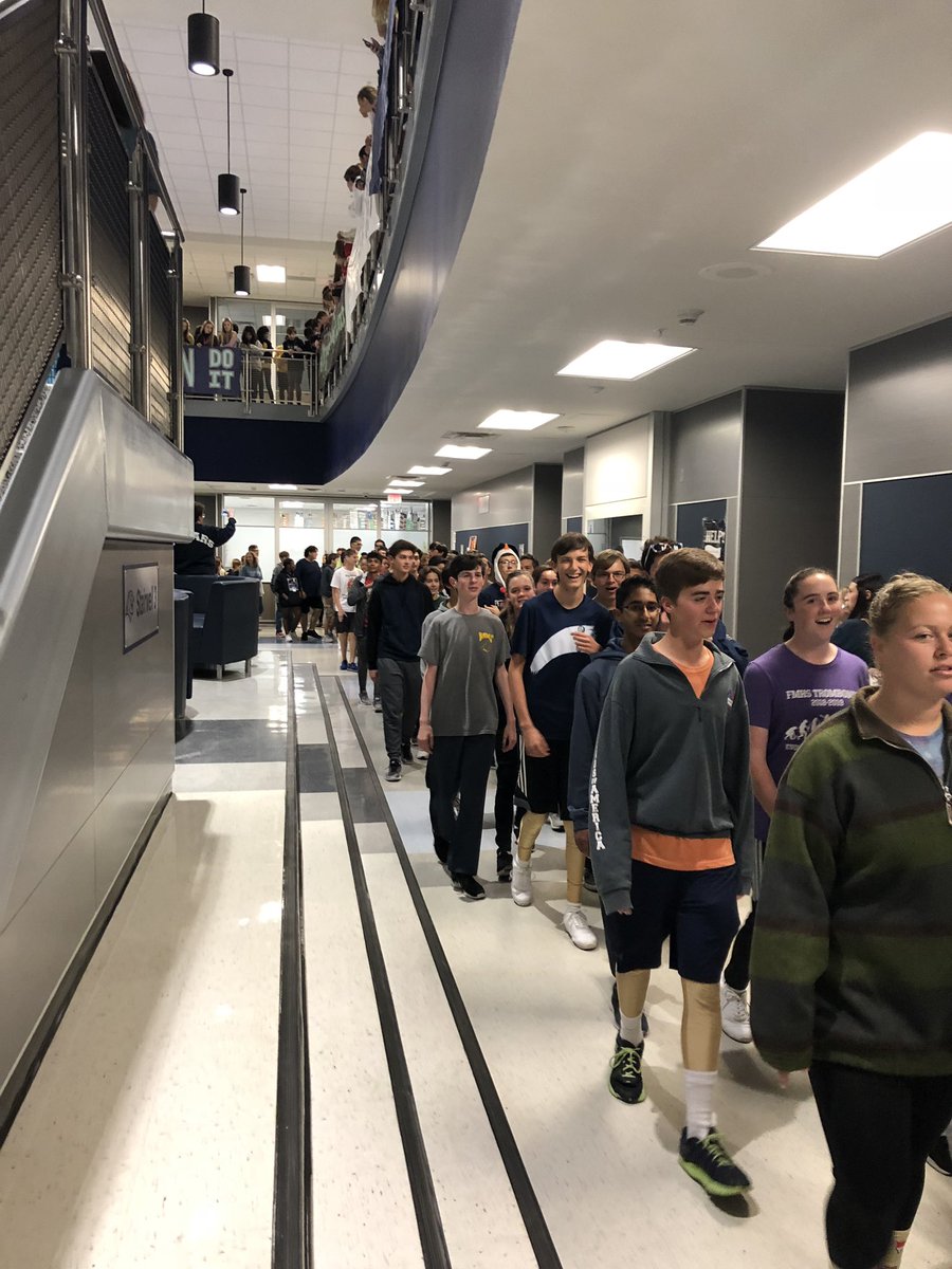 FMHS9's tweet photo. #GoBand #GoCrossCountry #FM9 #FMHS #StateBound https://t.co/KAhsKywbXN
