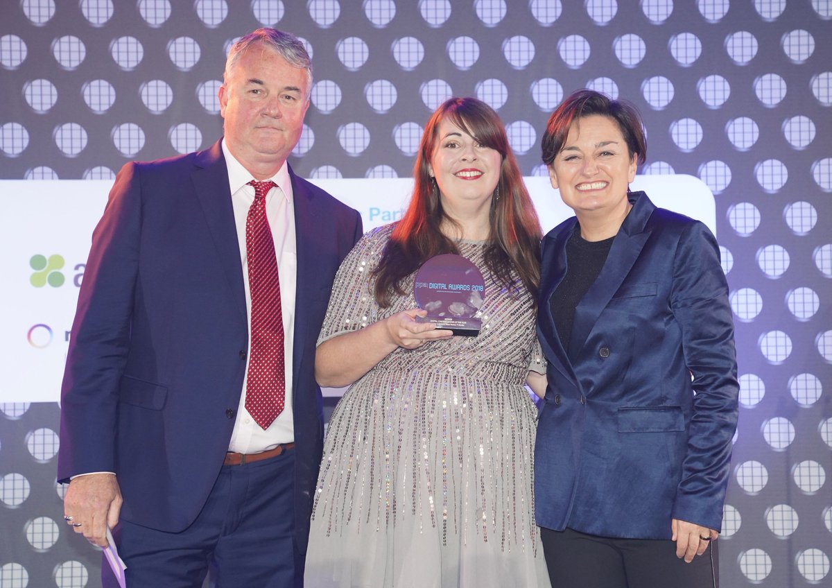 TI_Media_UK's tweet photo. Congratulations to @idealhome’s @idealhomeamy for scooping 'Digital Content Leader of the Year' at last night’s #PPADigital Awards @PPA_Live 👏🥂 https://t.co/zCAkNUKWcC