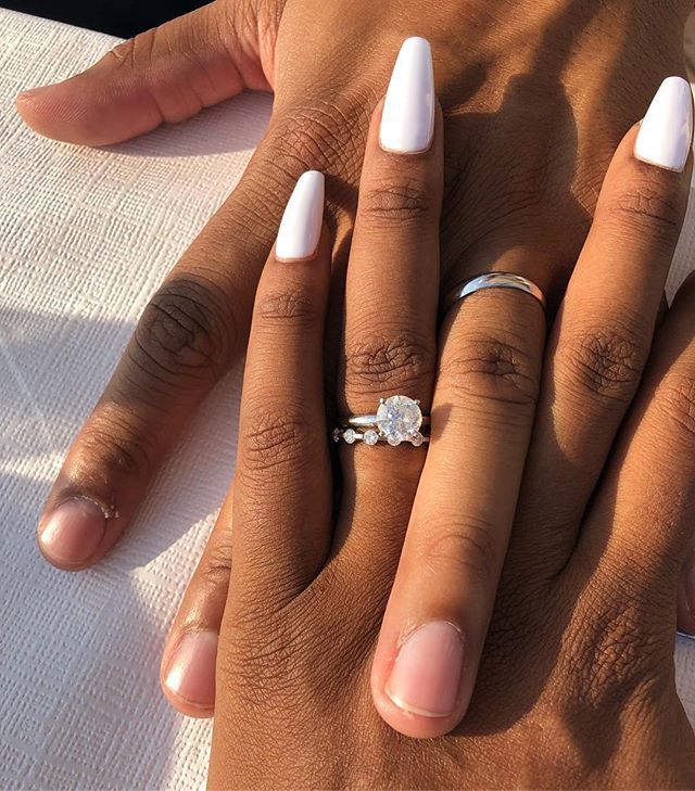 munaluchiBride's tweet photo. Marital bliss!✨❤️💍#newlyweds
#munabling #munaluchibride #munaluchibridal #ido #inlove
__
#Repost @evamarcille
・・・
#TheSterlings https://t.co/QaQpGjghMl https://t.co/QPb9So2AEN