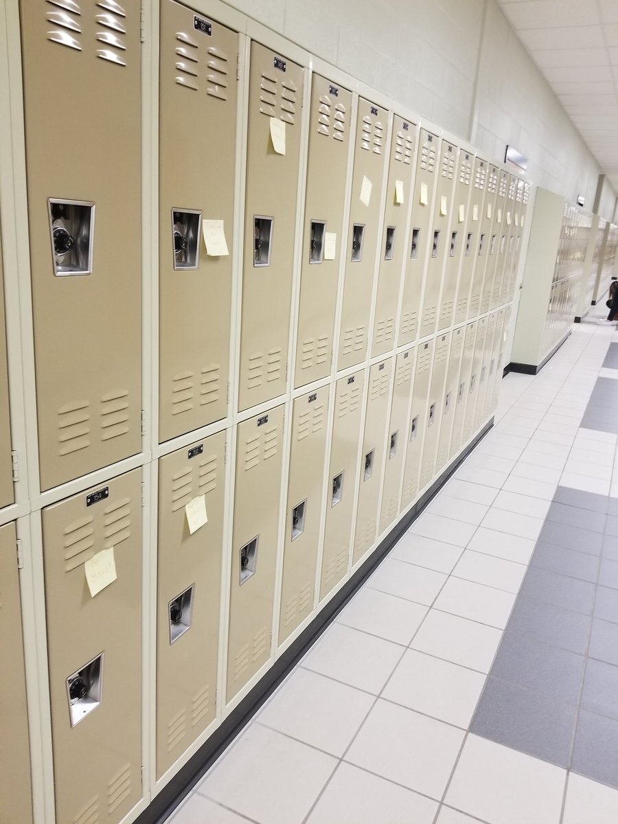 WFHS_Fellows's tweet photo. "Carry out a random act of kindness, with no expectation of reward, safe in knowledge that one day someone might do the same for you" #IAmWestForsythandWeAreFamily #RandomActsOfKindness #lockernotes https://t.co/PbOnbQYxYH