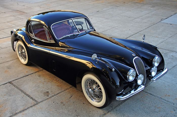 decadesofwheels's tweet photo. FRESH TRACKS FRIDAY: As elegant as the come, the 1953 #Jaguar XK120 is indeed a beautiful car. Highly successful at racing, this car could hit 172 mph, powered by a dual overhead-cam 3.4 L straight-6 XK engine that was advanced for a mass-produced unit of the time. Love it! https://t.co/NMf9vXHtXh