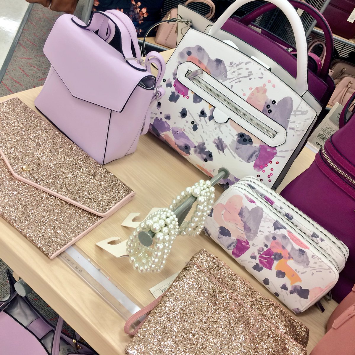 Dana Gill tweet media