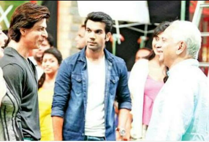 RajkumarRa0's tweet photo. Here's wishing a very happy birthday to King Khan, @iamsrk.🎊🎂
We wish you all the success for #Zero.

#HappyBirthdaySRK from @RajkummarRao fan https://t.co/kTzRL4xurh
