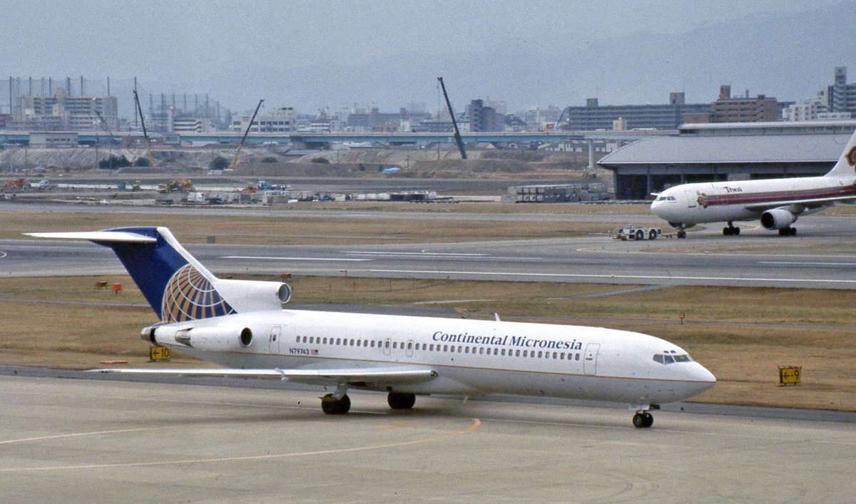 空鉄 727でも 国際定期便が飛んでいました 福岡からグアムへ コンチネンタル ミクロネシア航空 出発案内では マイクロネシア と発音していたのを思い出します Boeing727 福岡空港 飛行機写真 空鉄 727でも 国際定期便が飛んでいました 福岡からグアムへ コンチネンタル ミクロネシア航空 出発案内では マイクロネシア と発音していたのを思い出します Boeing727 福岡空港 飛行機写真