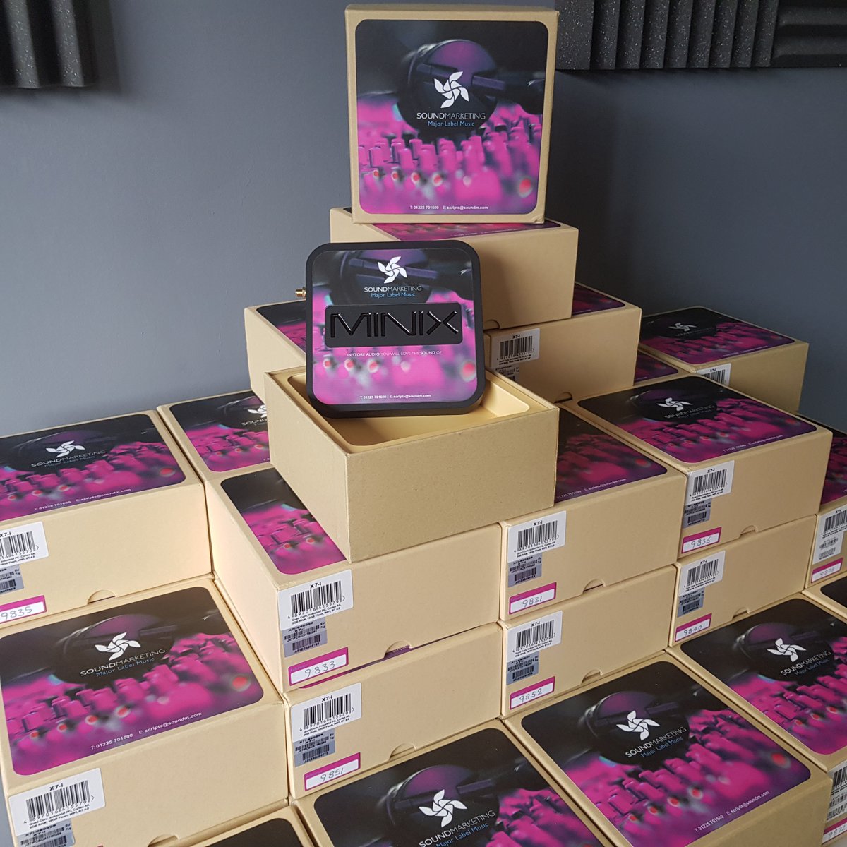 Major Label Music players ready for dispatch! Loaded with all the tunes you need for the day. For in-store audio, get in touch with <a href="/soundmgroup/">Sound Marketing</a>. PRS-free alternative also available. #PRS #motor #music #business #audio #dealership #tunes