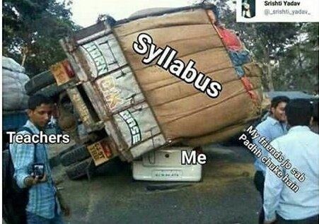 UtmanFact's tweet photo. A Night before exam😭
#Mid_Terms https://t.co/iKRPuGK2Js