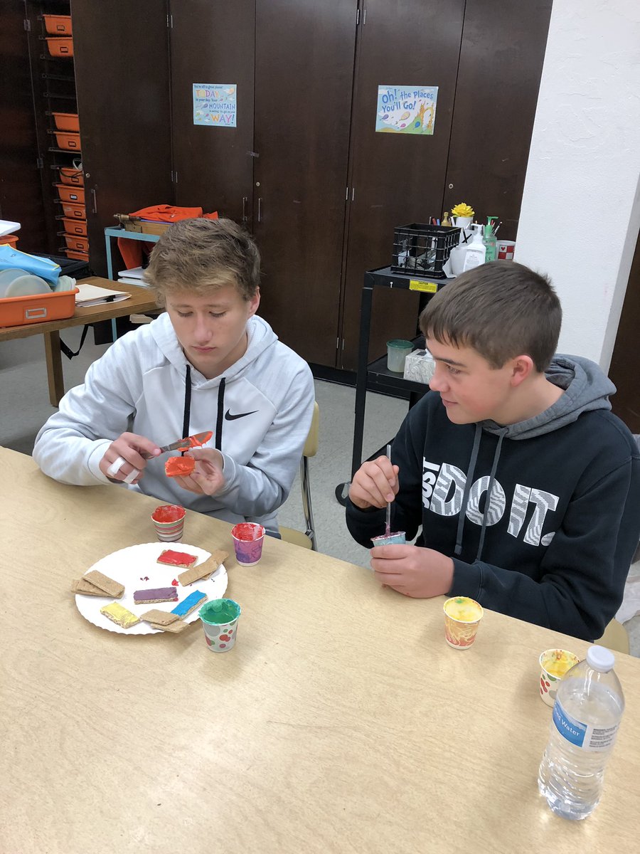 828Deb's tweet image. Edible color wheels in FCS at EHS Pathways FunFriday!