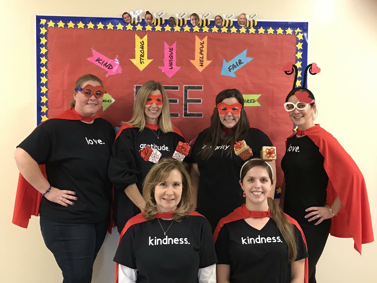 mcnposproject's tweet photo. For Halloween, our wonderful 3rd grade team dressed up as their top positivity project character strength! #mcnamaramatters #otherpeoplematter https://t.co/3JM6HQWmSW
