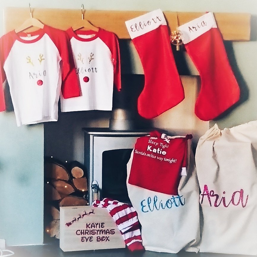 KeepsakesMade's tweet photo. Ooooo how I love christmas! All items shown are avaliable in our ETSY store! Get yours before their gone! #etsyseller #etsystore #etsy #christmas #smallbusiness #ChristmasEve #christmasstocking #personalised https://t.co/qO82ntqNgl