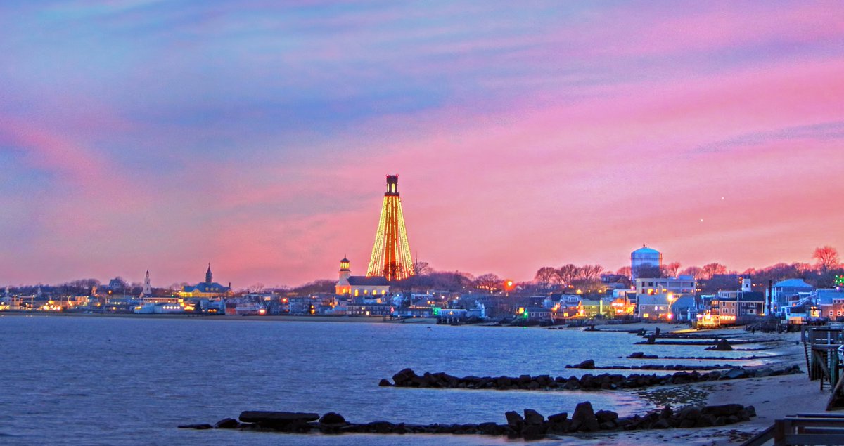 VisitCapeCod's tweet photo. Turnips, tributes and twinkling lights! Here are 6 festive events not to miss this November: https://t.co/vCIfTSjsHX #FallonCapeCod Photo by Paul Scharff. https://t.co/CSc44SZXLI