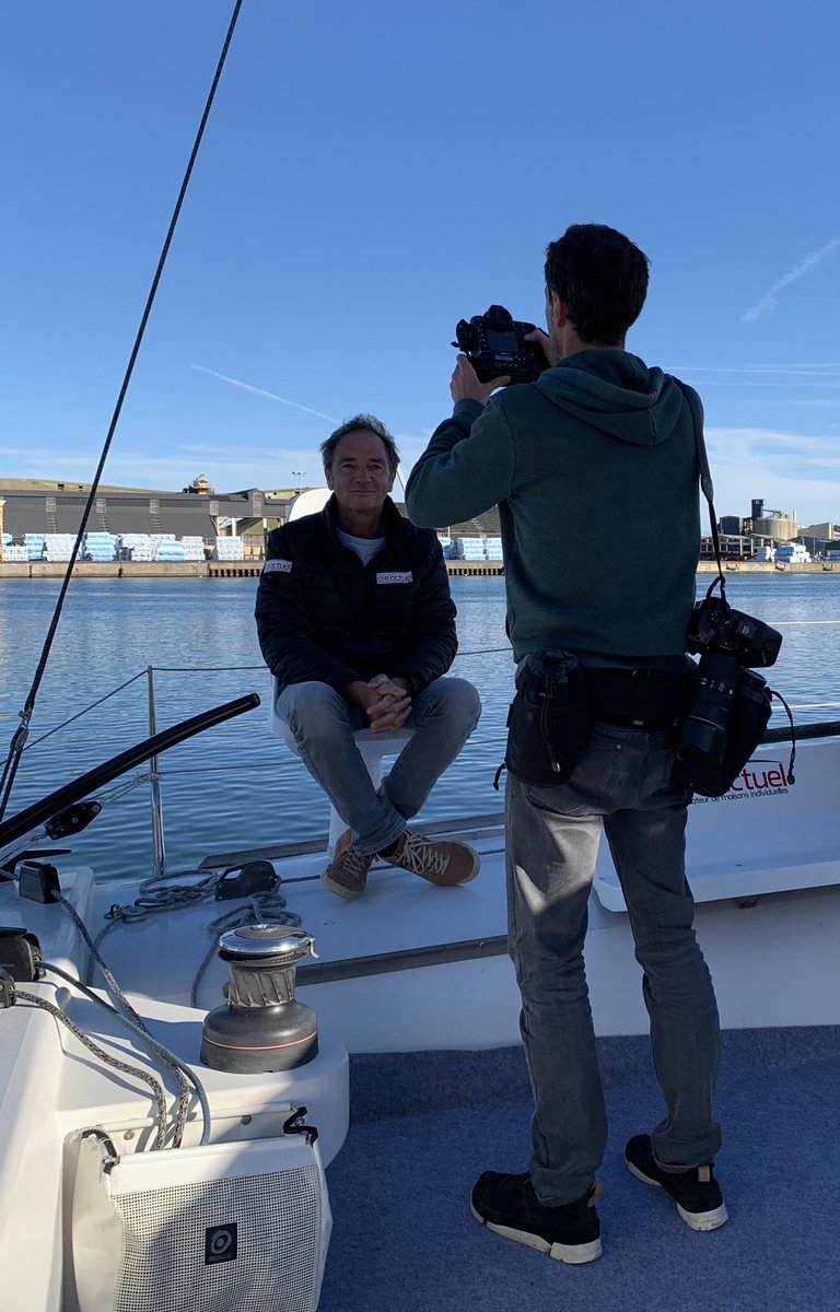 Bertrand_deBroc's tweet image. Séance photo avec LoÏc Venance / AFP #RDR2018 #RHUMMULTI @routedurhum  @routedurhumENG