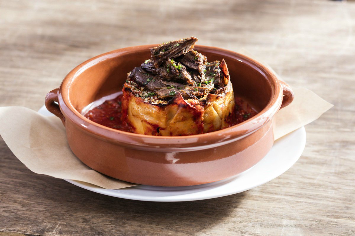 marriottraleigh's tweet photo. Take a nice walk across the street if you are staying with us, and give  @Seasons52 @shopcrabtree’s new Harvest Menu a try! It’s a delicious, fall-themed three-course dinner, including delicious dishes like their Short-Rib Lasagna. #marriottcrabtree #travelbrilliantly https://t.co/GGUjkD10Vv
