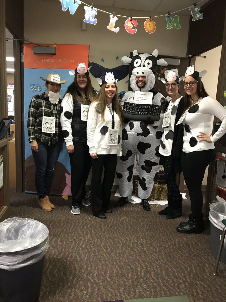 bigredindy's tweet photo. We want you to love to read. Having fun with books helps you love them more! #thinkreadcreate #dresslikeacowforreading #readathon #wearewayne https://t.co/jr2geGcEzh