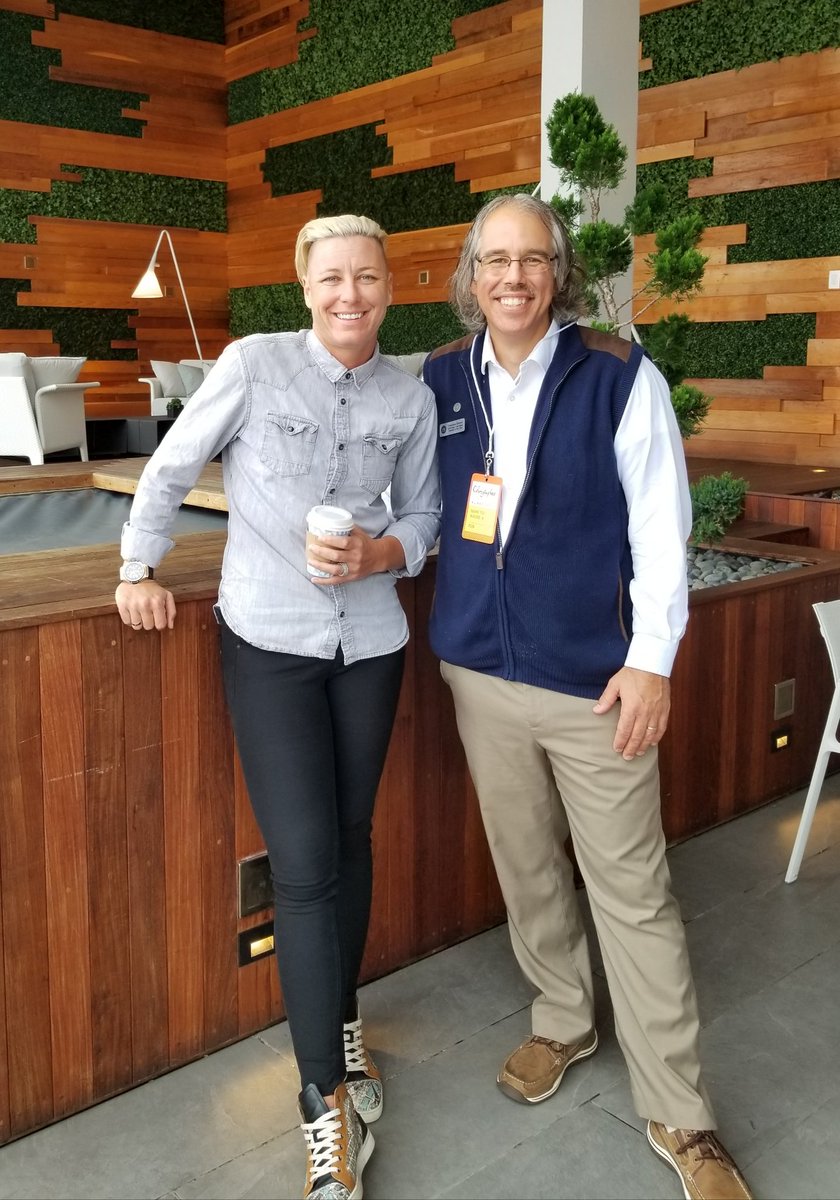 Albrecht_NYSTOY's tweet image. DISCUSSING the VALUE of SCHOOL and PARENTS to RAISE KIND &amp;amp; SUCCESSFUL CHILDREN. It is my honor to be a panelist for Huffington Post in NYC to discuss this very important topic. Abby Wambach is here presenting with us. Her words are awesome! #howtoraiseakid