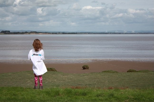 WaterAidUK's tweet photo. 7 year old Ruby walked 134km across Hadrian's wall, raising £873! What a fantastic Star Supporter!
 
Ruby said: "I was sad to hear that children, especially girls had to walk far to collect water, missing school. We are lucky to have clean water. I wanted to help other children." https://t.co/Myd3AqWGLQ