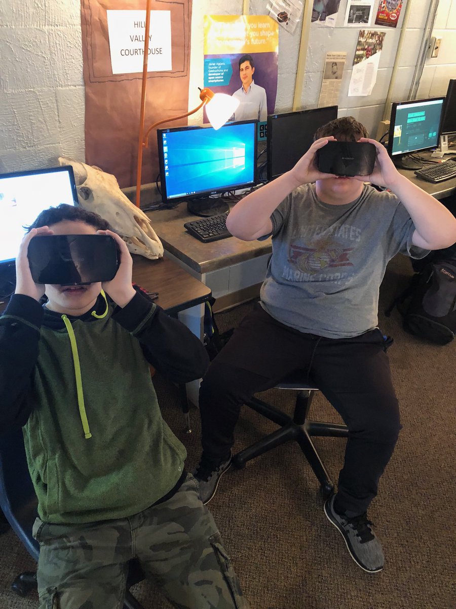 GoodgameSteve's tweet image. VR has officially made its way into Flexible Fridays! #godores #cs4ms