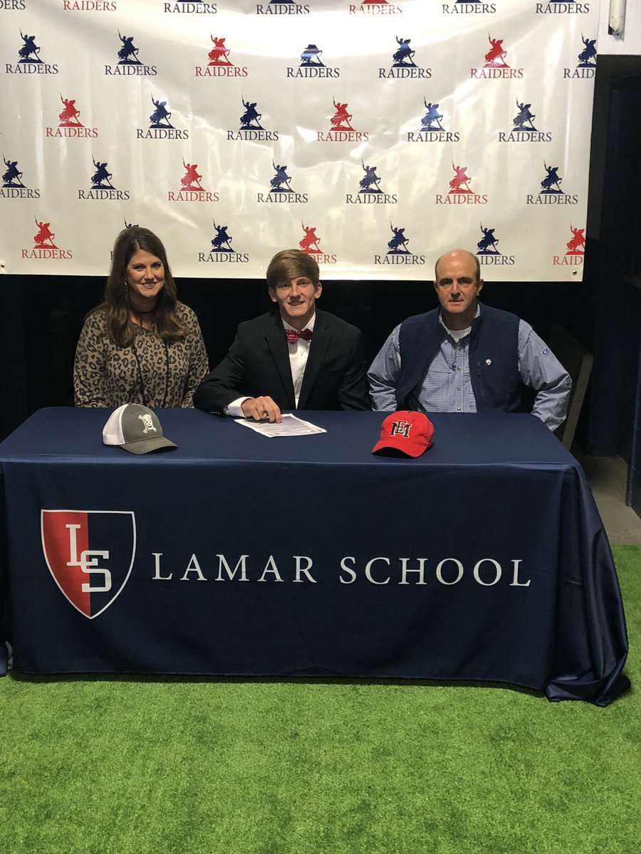 lamarraiders's tweet photo. Congratulations to Payton Mayatt on signing a baseball scholarship with East Miss CC
#LamarSchool #GoRaiders
#EMCCbaseball #EMCCLions https://t.co/nGzujIayHY