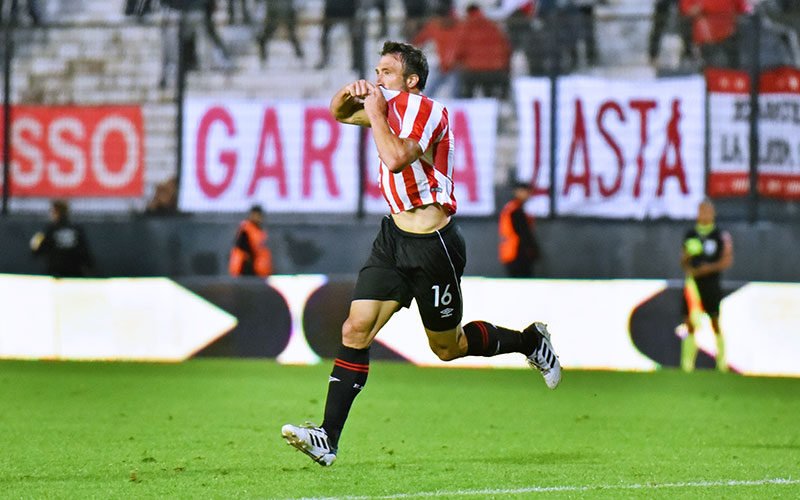 221radio's tweet photo. #221Sortea #EDLP | Ganate dos plateas para ver @EdelpOficial- @CARPoficial!!
Seguinos, hacé RT a esta publicación y ya estás participando!!! https://t.co/oo4mF7VYUy