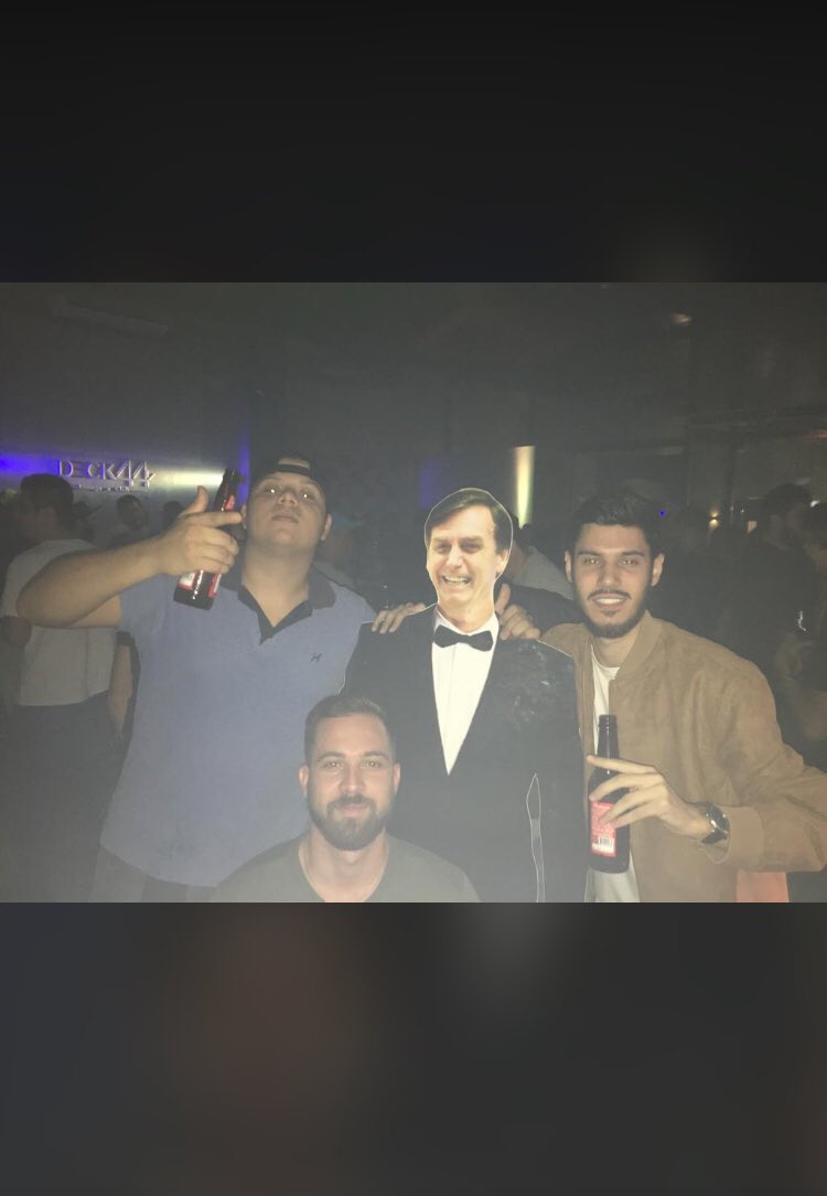 dadindamae's tweet photo. Encontramos esse menino lá rodado #bolso2018
#noitedajaula
#ABECC
#CDC https://t.co/PB0jzlFonO