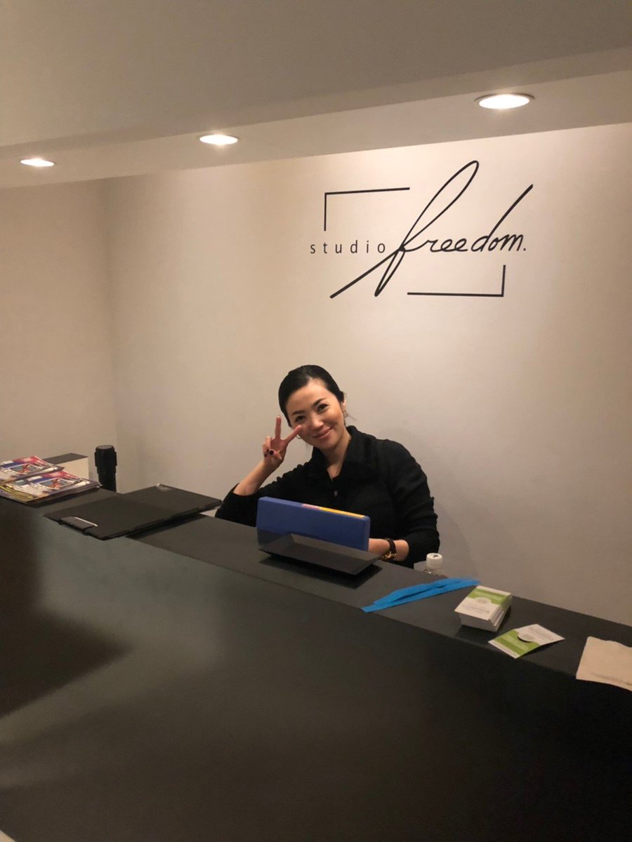 ShibuyaFes's tweet photo. STUDIO FREEDOM @studio__freedom
カウンターではレッドブル イエローエディションをはじめとしたさまざまなドリンクが楽しめます!!ぜひ飲んでみてください。
#渋谷エンタメフェス #sef2018 #渋谷エンタメフェス2018 https://t.co/MaMm36LPlz