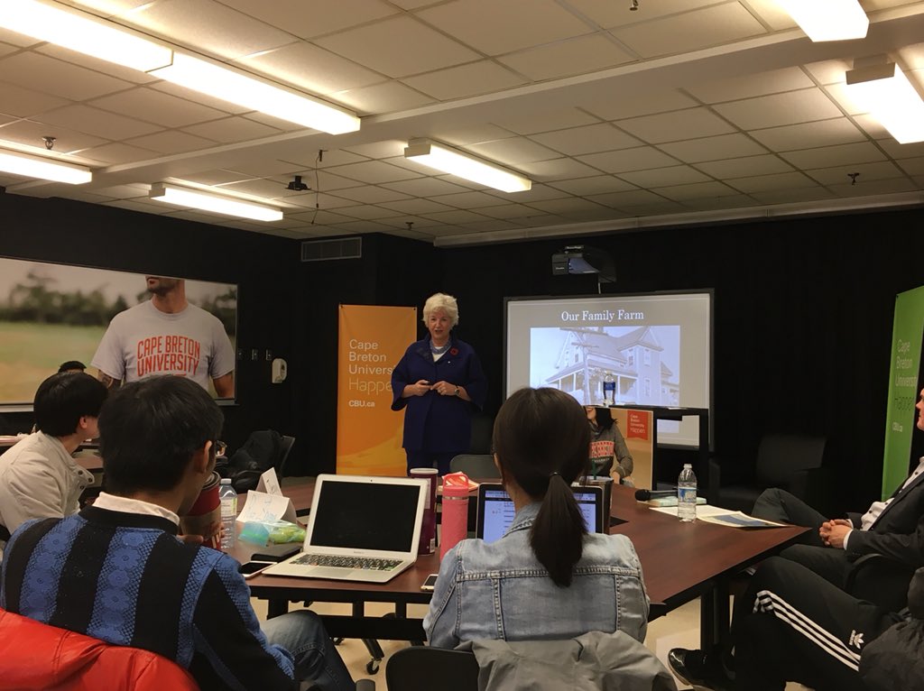 MacNeilPaula's tweet photo. . @cbuniversity Chancellor #AnnetteVerschuren addressing @SSOB_CBU students. #AmazingCanadian #CBUProud https://t.co/XYwleriPA9