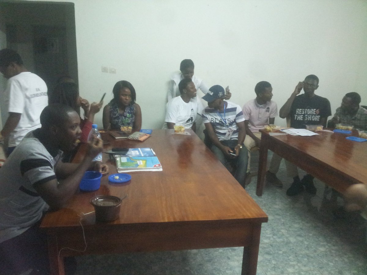 Tabi Idris (@idristabi) on Twitter photo SM talk at Makonjo Media (Sharing ideas and views in various domains of life) SM talk at Makonjo Media (Sharing ideas and views in various domains of life)